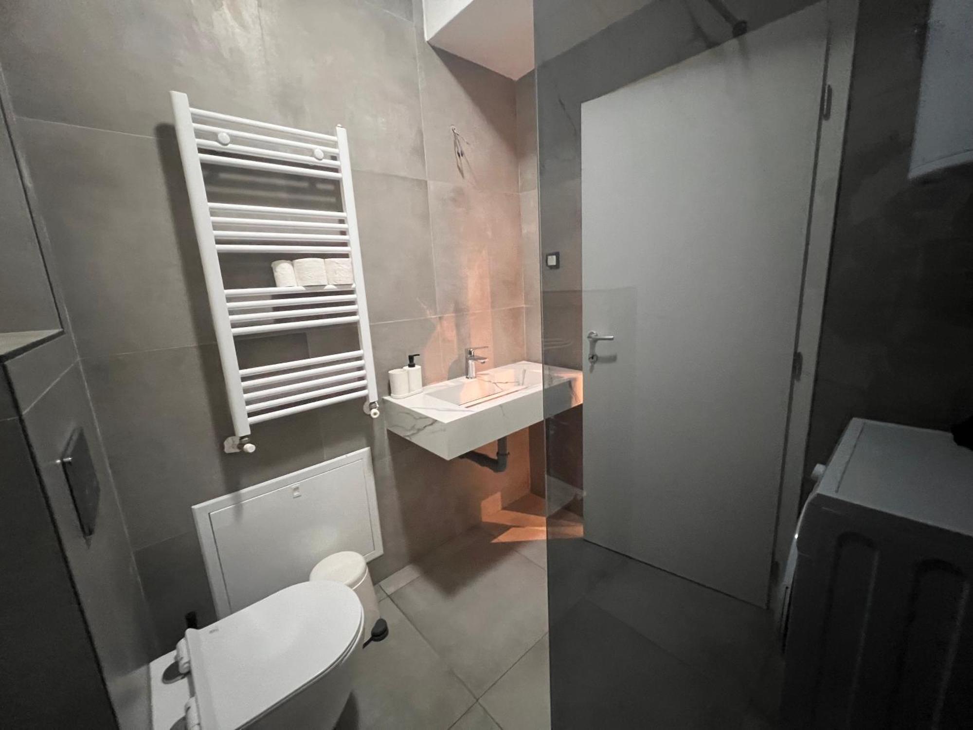 Gigi Apartment By Eluxory Skopje Eksteriør bilde